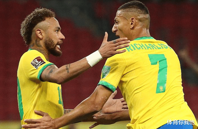 内马尔|内马尔夸张了!被踢一脚90度倒地,再翻转一圈半,巴西2-0五连胜