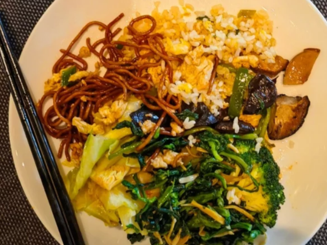 何超盈|何超盈成功逆袭，为娃直接减掉半个自己，照片对比差别太大