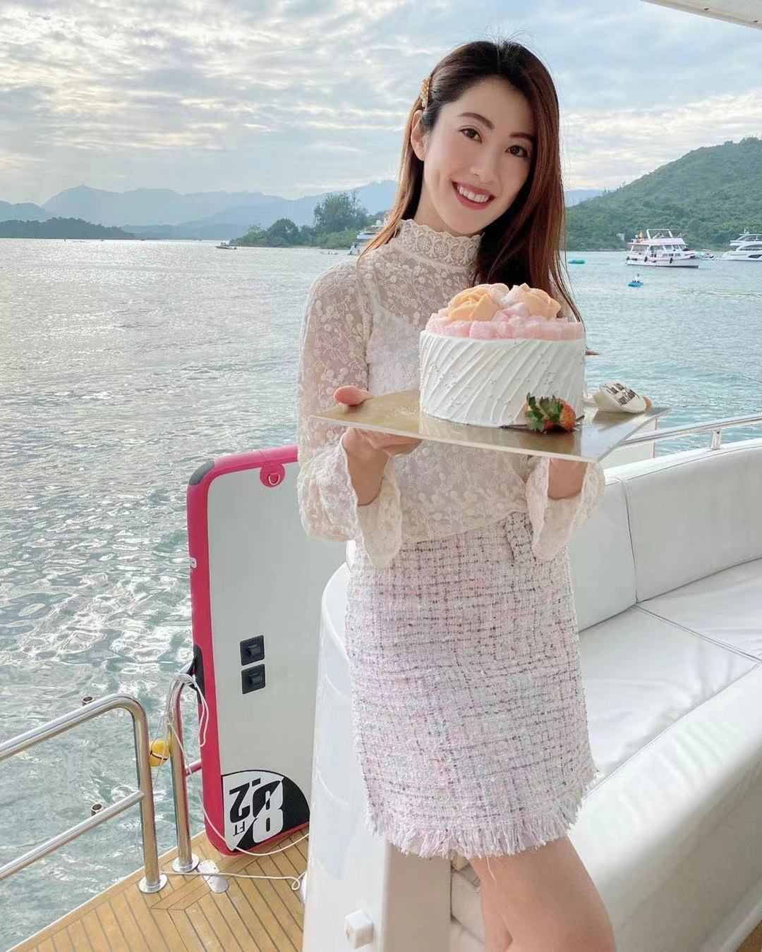 张梓琳|恭喜！33岁女星官宣结婚喜讯，示爱圈外男友，男方年长身材微胖