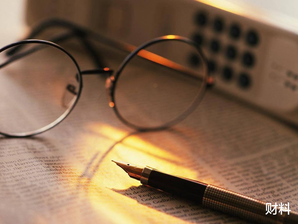 营收|一片镜片成本多少？“眼镜第一股”揭晓答案：成本不足7元