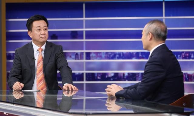 朱军|朱军风波后重返央视舞台，现场录制画面曝光，面露老态难遮掩