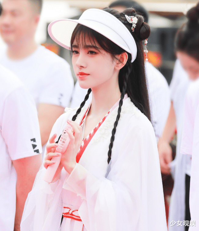 鞠婧祎|鞠婧祎的古装真不会让人失望！《花戎》开机，“魏枝”造型绝绝子
