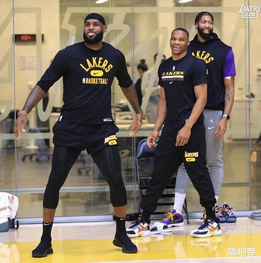 威斯布鲁克 湖人只能拿威少追3大巨星！詹皇信错人了，4点残酷现实打脸勒布朗