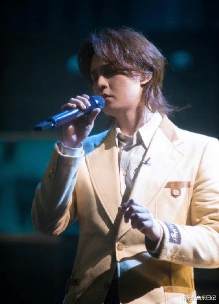 张晋|《哥哥》五公，这首歌杀疯了！把哥哥们集体唱哭！