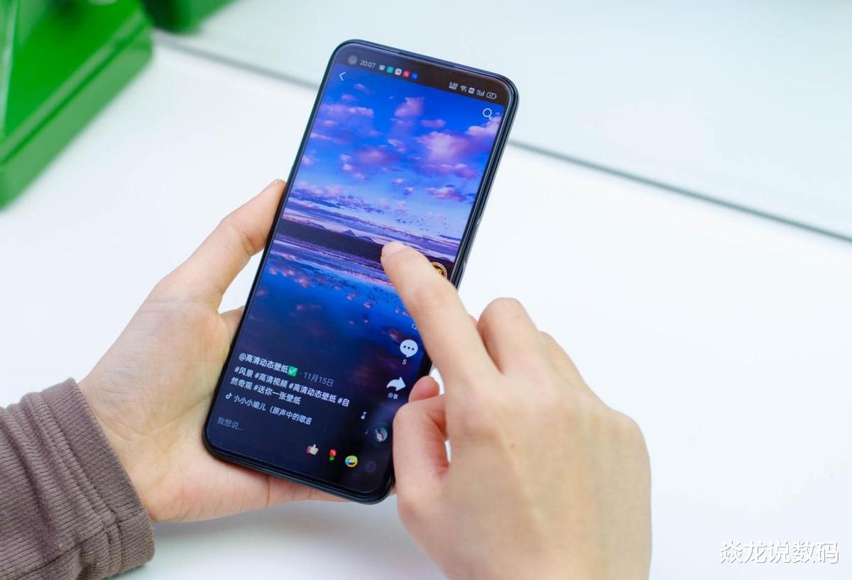 美颜|千元机也有长续航大内存，OPPO K9x硬核到不讲武德