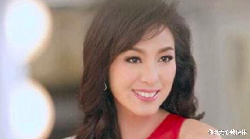 周迅|一大把年纪还演妙龄少女，图一我忍了，图二我再忍，最后一个真的忍无可忍！