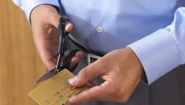 生猪价格 储户注意！各大银行发出通知：两类账户将被注销，卡里有钱也一样