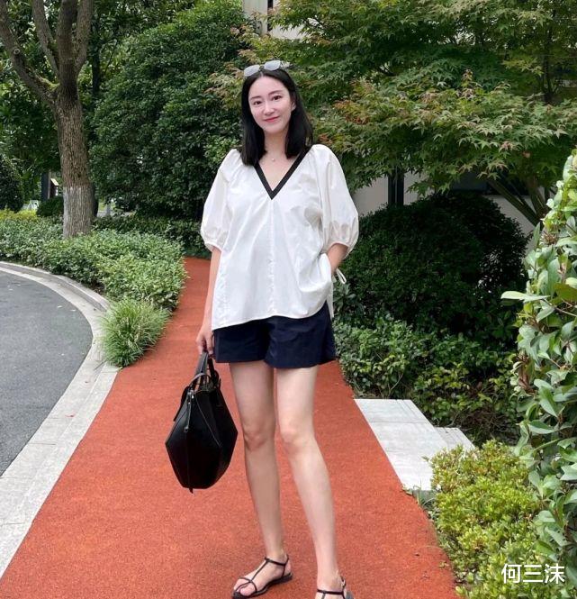 何三沫|日常穿搭要以舒适为前提,但也要有精致感,穿对了会很有魅力