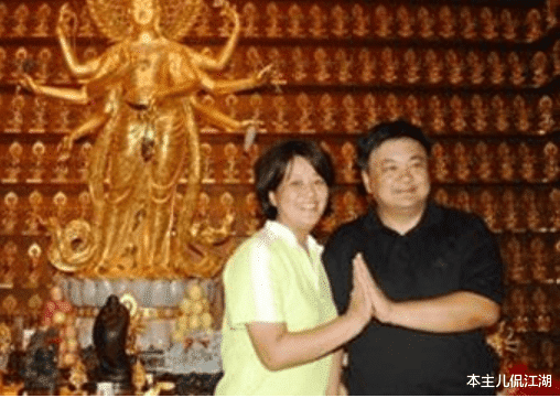 洪剑涛|洪剑涛：24岁和初恋结婚，48岁出轨已婚女，和妻子离婚又复婚