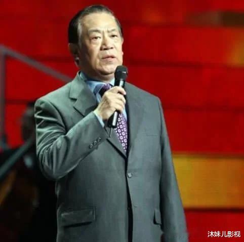 警察|国家一级演员，与发妻结婚50年无绯闻，儿子长得很帅比他还优秀