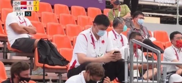 清浅微笑的我|被绝杀!中国3人男篮吞3连败,高诗岩8中1,颜鹏6中1,胡金秋12分