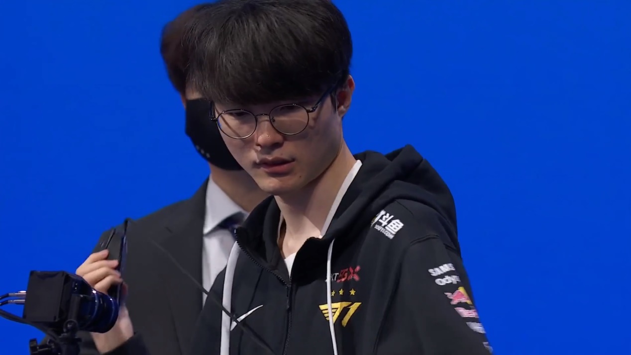 米哈游|希望EDG为Faker报仇！韩网友不满ShowMaker赛后行为，太不尊重人