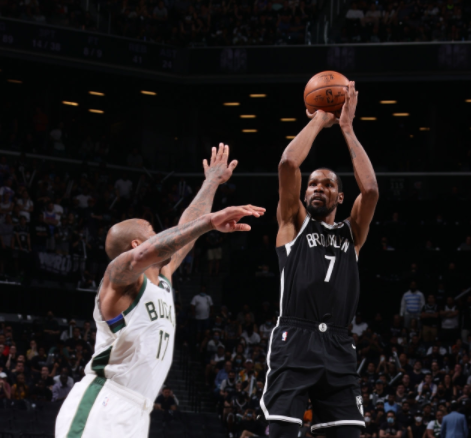 季后赛|季后赛首轮末节之王：杜兰特15中7，詹姆斯29中11，伦纳德表现碾压詹杜！