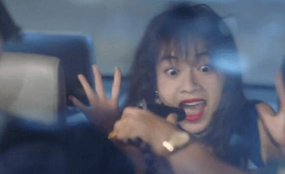 于正|于正亲自认证她是欢娱一姐，演技不好为何还要捧？