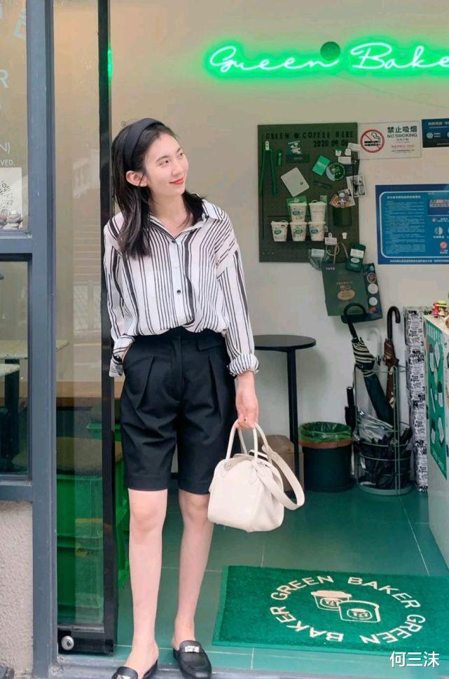 何三沫|成熟女人所穿的服装可以很简单，但一定要优雅，才会很有女人味