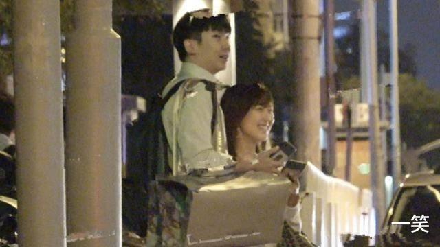 白举纲|28岁白举纲宣布结婚喜讯！晒与妻子合照，甜称：非常幸福