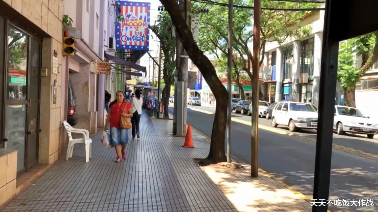 天天不吃饭大作战|多米尼加的治安比阿根廷安全,这里是西班牙语的天下