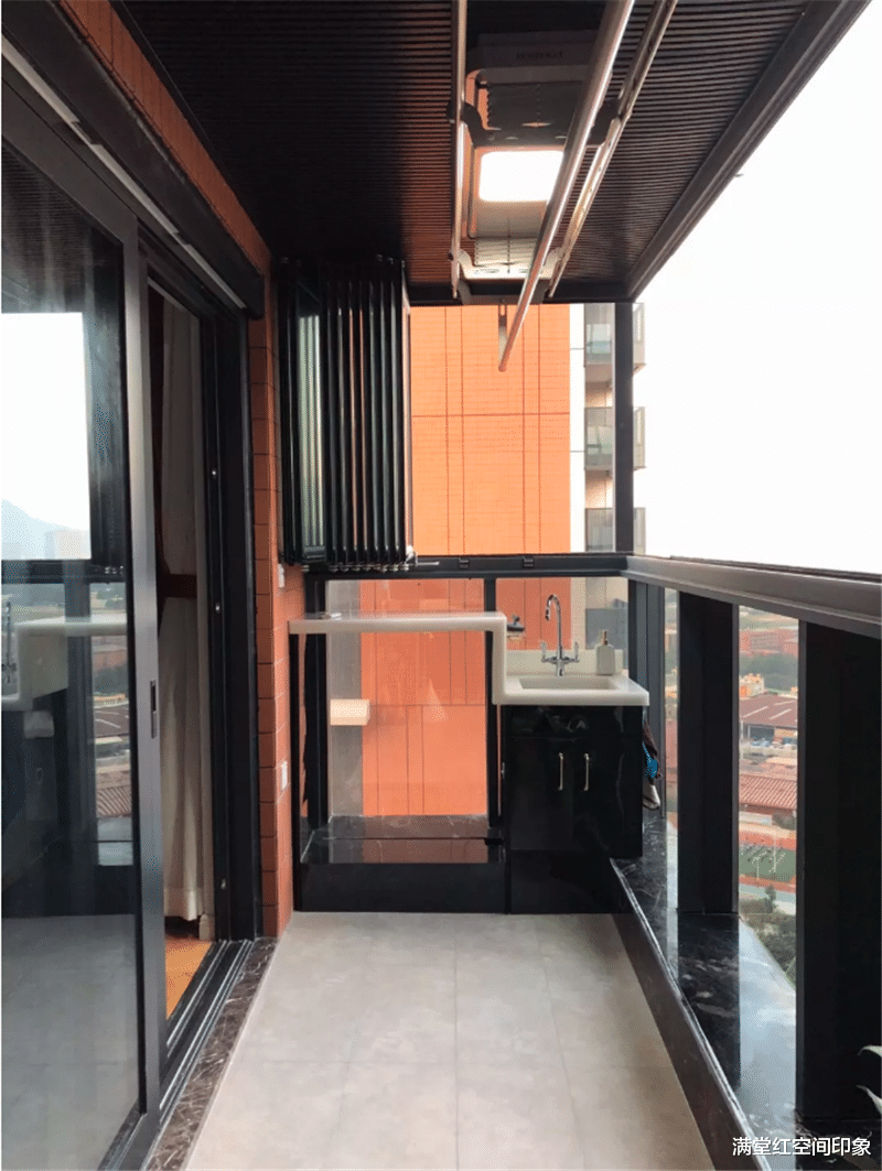 阳台铺什么地砖比较好?阳台怎么设计?