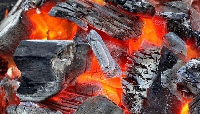商业综合体|既经济又便宜，为什么国家要禁止红砖建房？红砖到底有什么危害？