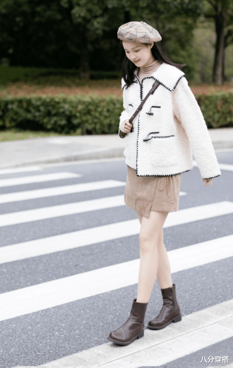 八分穿搭 比大衣更保暖，比羽绒服更显瘦，这件羊羔毛外套冬天穿刚刚好