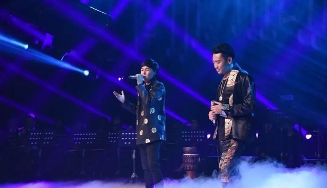 好声音|《好声音》十位总冠军，有三位拖了后腿，两男一女