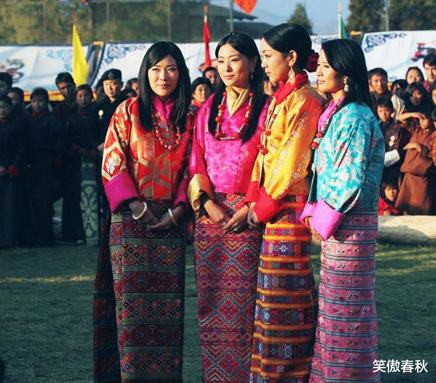不丹老國王娶4個親姐妹，個個膚白貌美，生下5個女兒比花還嬌艷-圖4