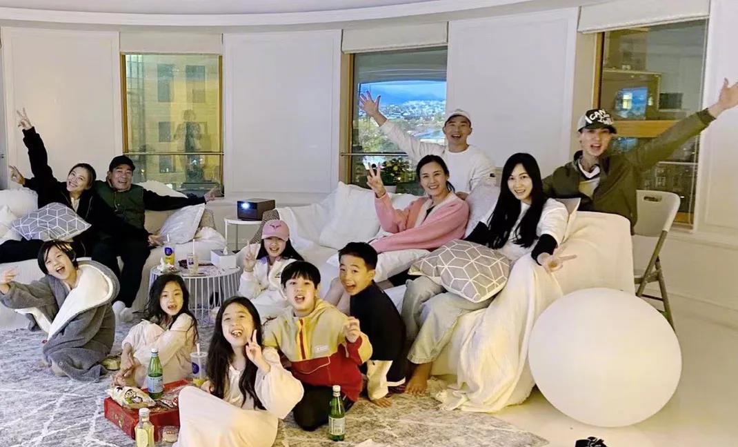 张小斐|张小斐，吴尊，徐璐，荧幕cp当不了真？女星用心维护关系？