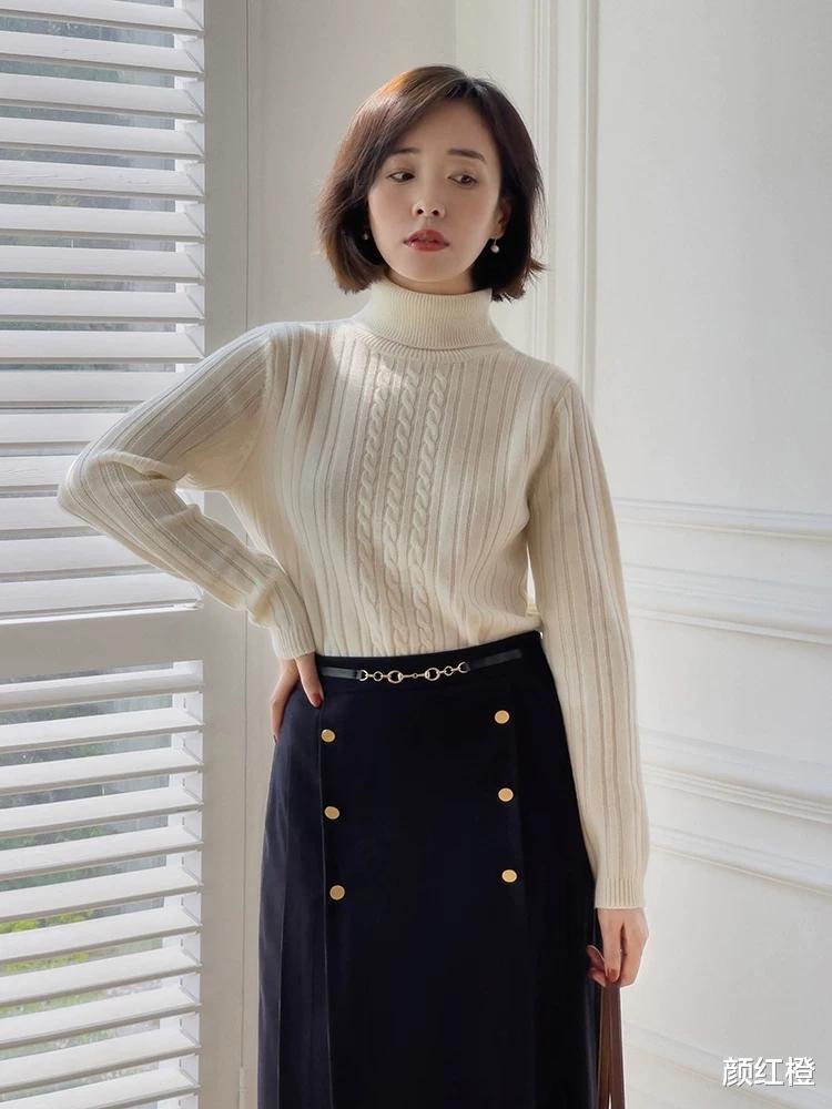 颜红橙 秋冬半身裙怎么穿保暖又时髦？看看这几组“穿搭公式”，日常实用