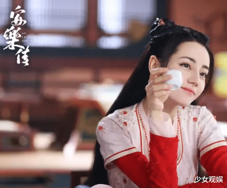 迪丽热巴|《安乐传》还没拍完，热巴晒十一张短发自拍，29岁状态嫩如少女