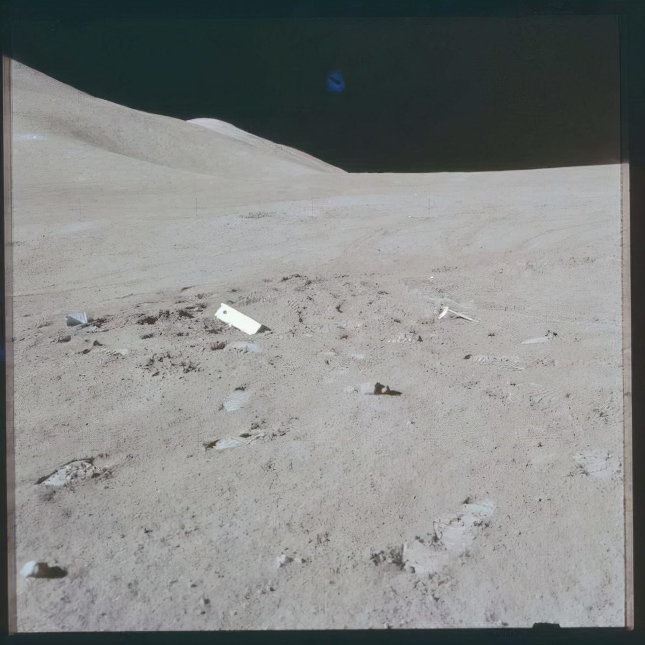 月球 月球拍到不明飞行物？美国NASA宇航局在隐藏什么？