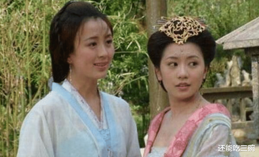 主持人|她是央视女主持人，拍戏期间意外怀孕，儿子11岁生父还是一个谜