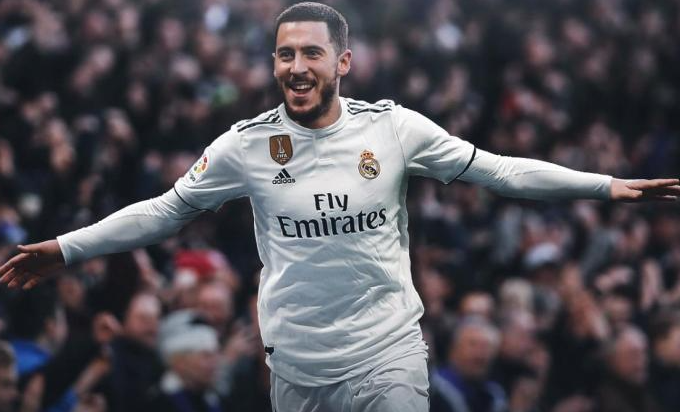 阿扎尔|阿扎尔跑到切尔西的更衣室去庆祝胜利？还笑得那么肆无忌惮！