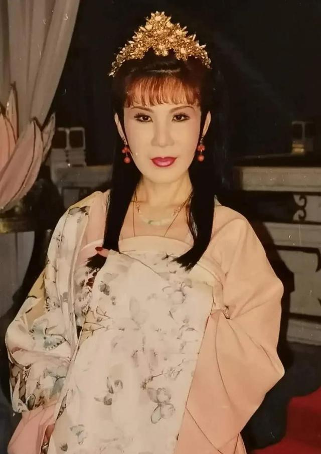 机加工分享赵工|焦恩俊：富婆豪掷3千万和他拍吻戏，他却转身娶助理，结局如何？