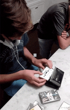 学姐说育儿|神回复:买了一双鸿星尔克,右脚磨脚怎么办?被这神评笑死了