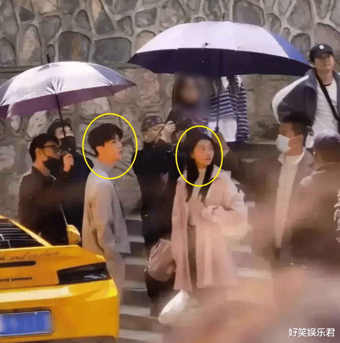 张一山|关晓彤张一山拍戏，75元日薪雇群演遭拒：我一周赚一万比你多