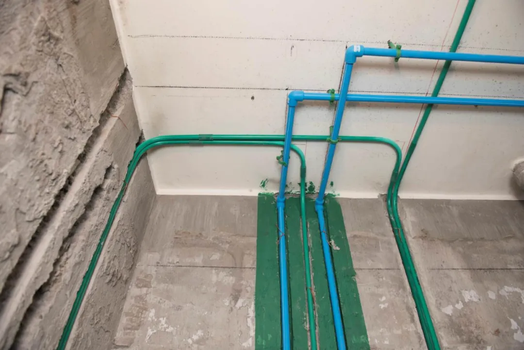 |卫生间总是渗水,还查不出原因,该怎么办?