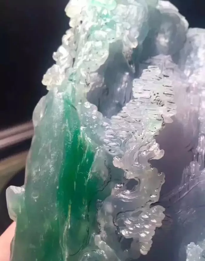 翡翠|叫价5亿的翡翠原石！却一只满色手镯都取不出来？