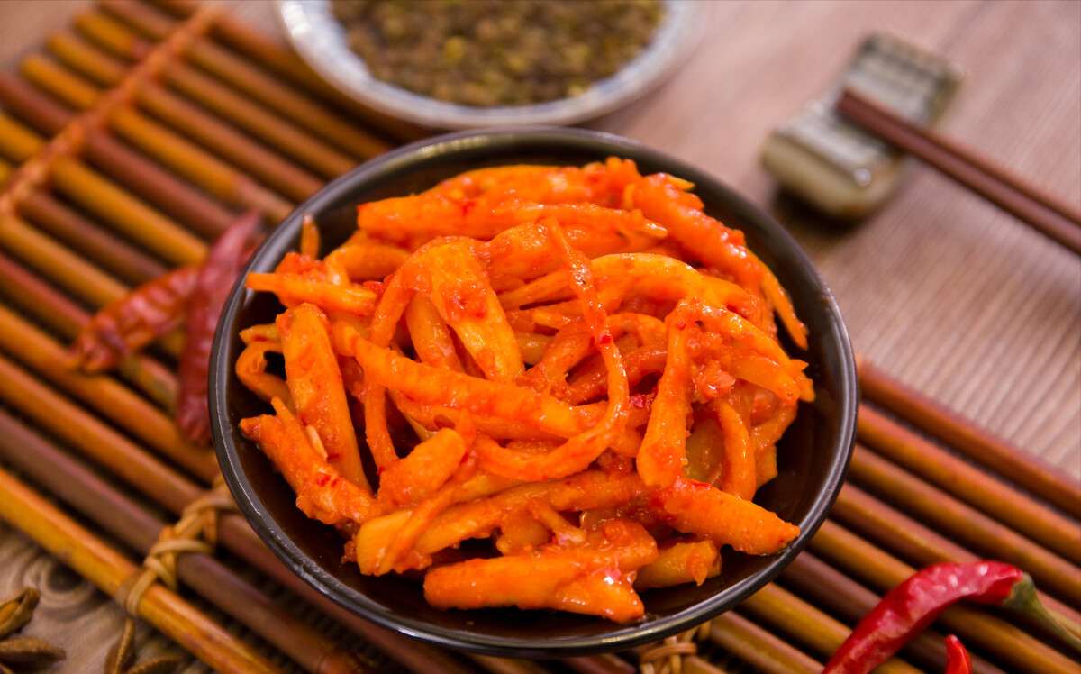 肝脏|上厕所出现3个异常，肝或已“烂如渔网”，若一个不占，恭喜你肝还不错