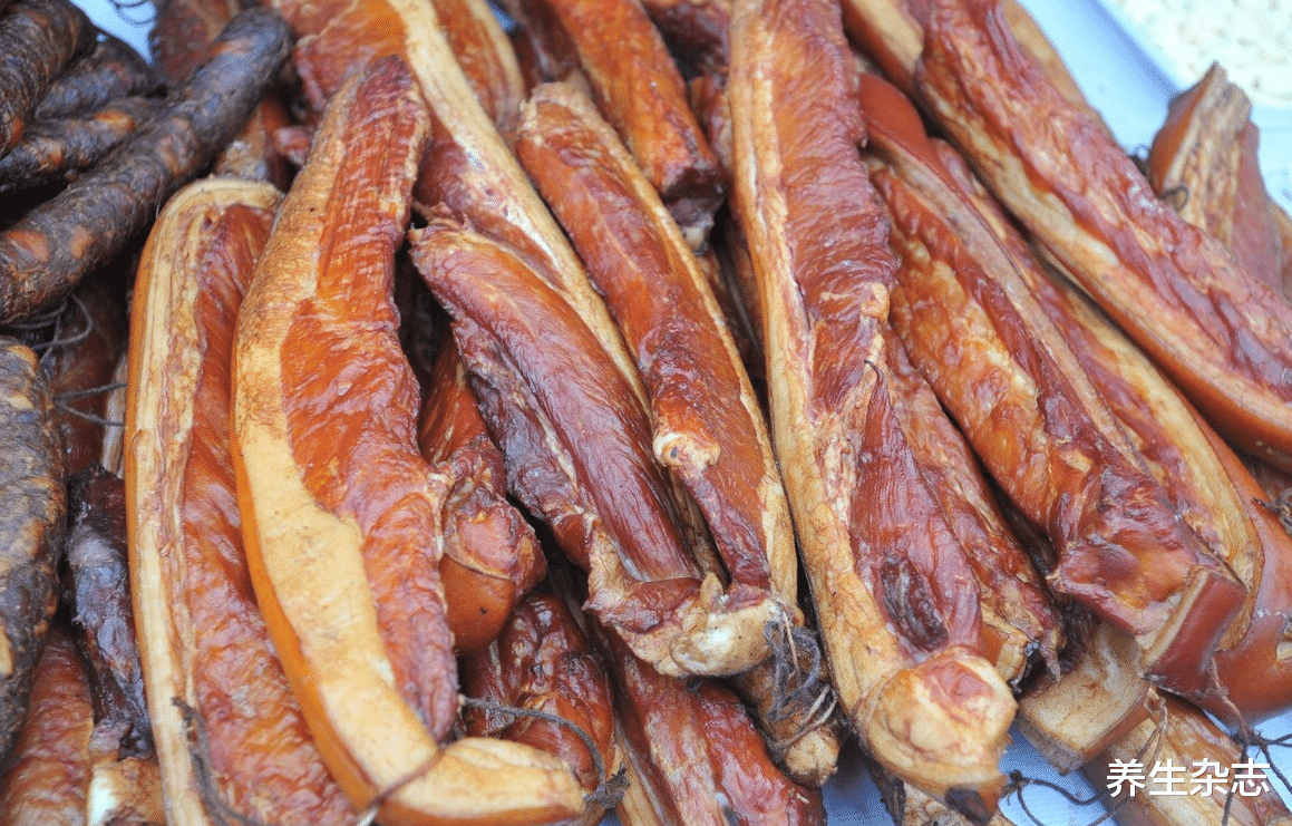 脑梗|女子突然晕倒，脑梗离世，医生：这种“肉”越吃血压越高，别再任性