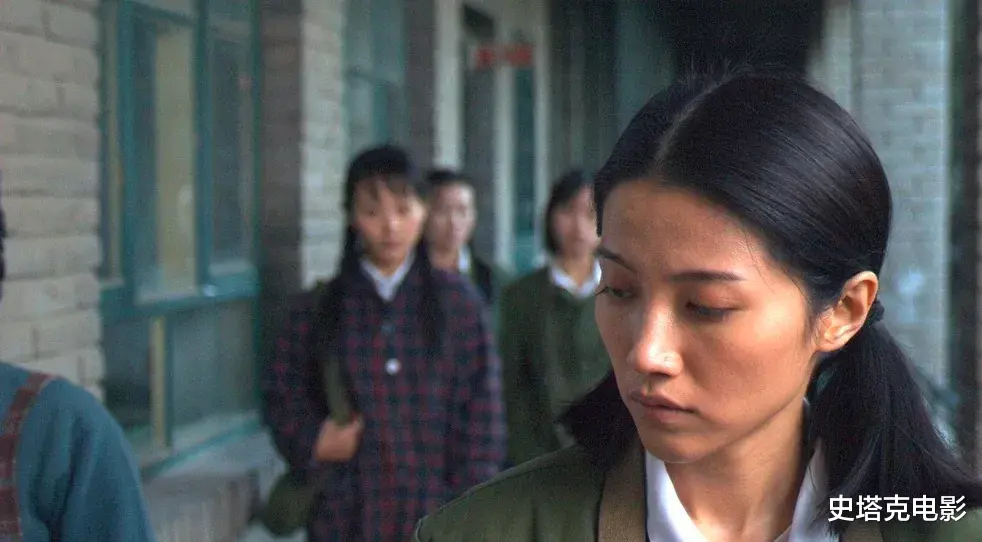 颜丙燕|《对手》:雷佳音谭卓实力依旧!49岁配角年轻时候是你们的女神