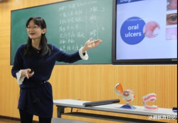 高校|高校更换新课桌后，学生表示上课不敢睡觉，网友：世界观被颠覆