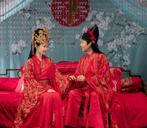 李嘉欣|低开高走！又一古装剧成黑马，连追10集停不下来！