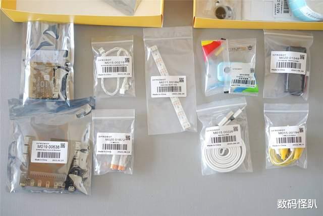 亚马逊|编程的低成本尝试:这套盒子让写的代码直接能在实物上面得到验证