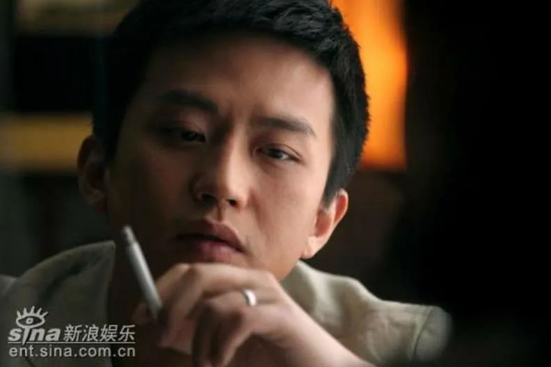 刘嘉玲|离婚后成亿万富婆，她搞垮了首富？