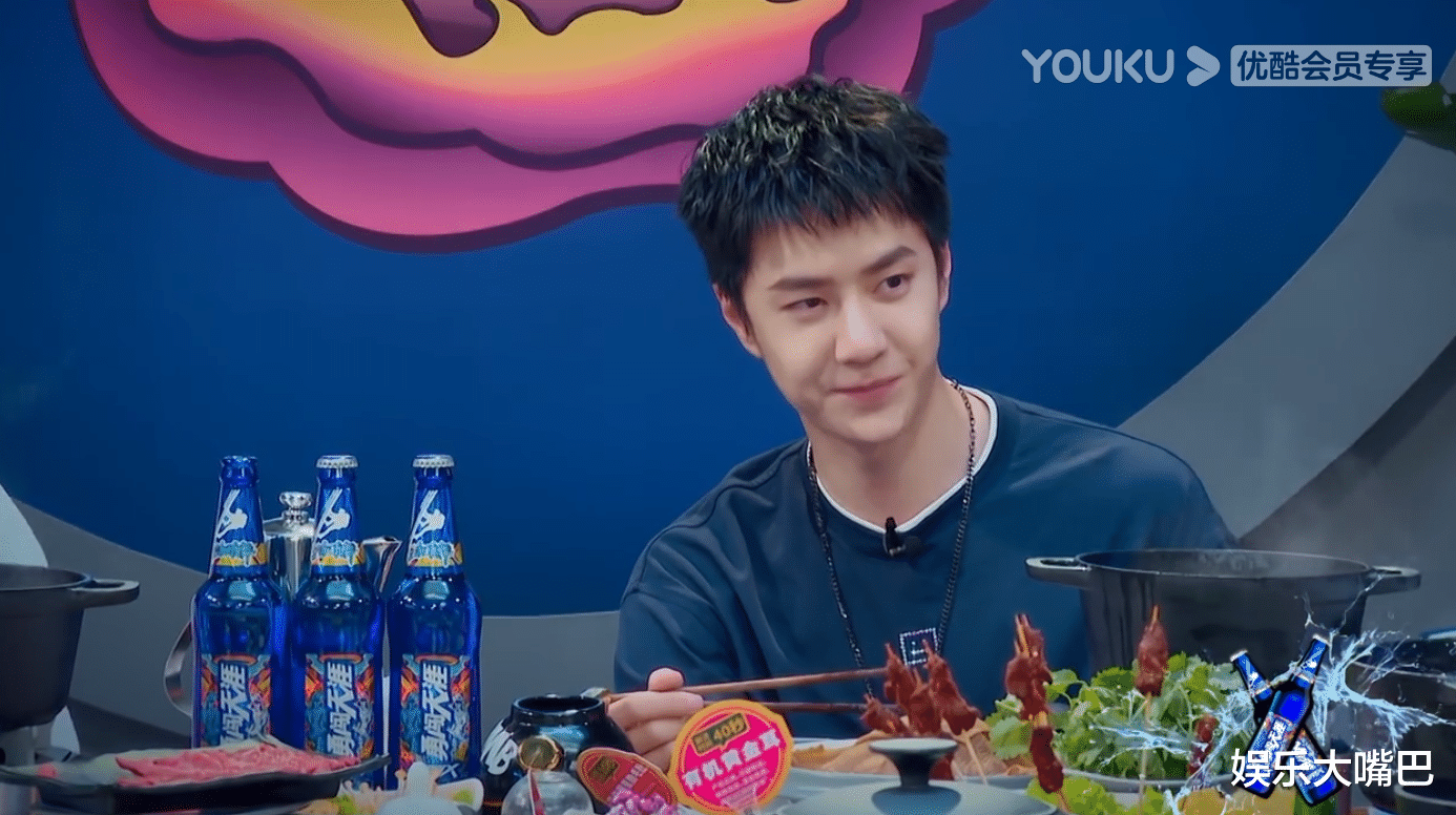 王一博|《街舞4》当张艺兴刘宪华谈论对方组合时，有谁注意王一博表情？