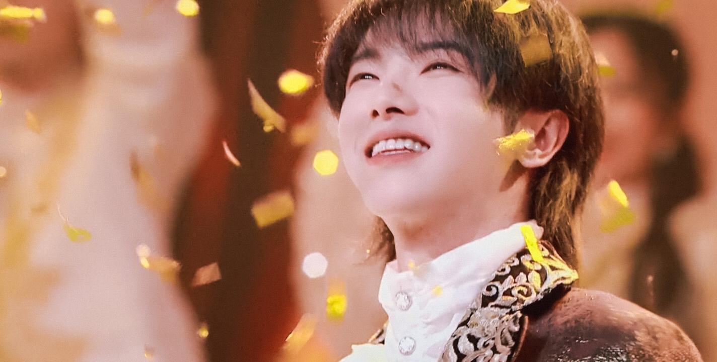 黄杨钿甜|38的炒饭，55的烤肉，唱歌现场像做法？被群嘲的华晨宇到底怎么了