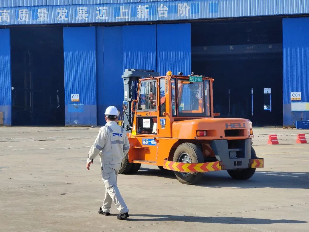 5G|全球“港机之王”竟这样用5G!