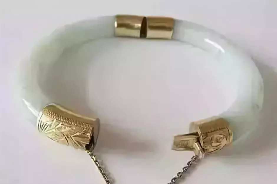 翡翠手镯|翡翠手镯断了怎么办？