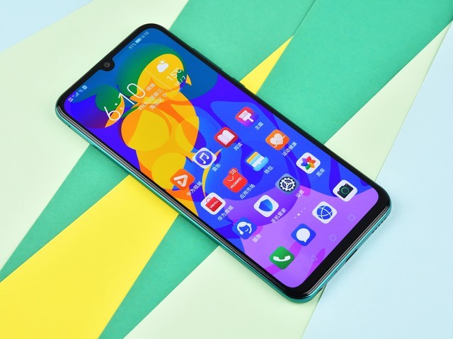 荣耀play4tpro|荣耀play4TPro评测：一部性能优异、兼顾外观和拍照的好手机