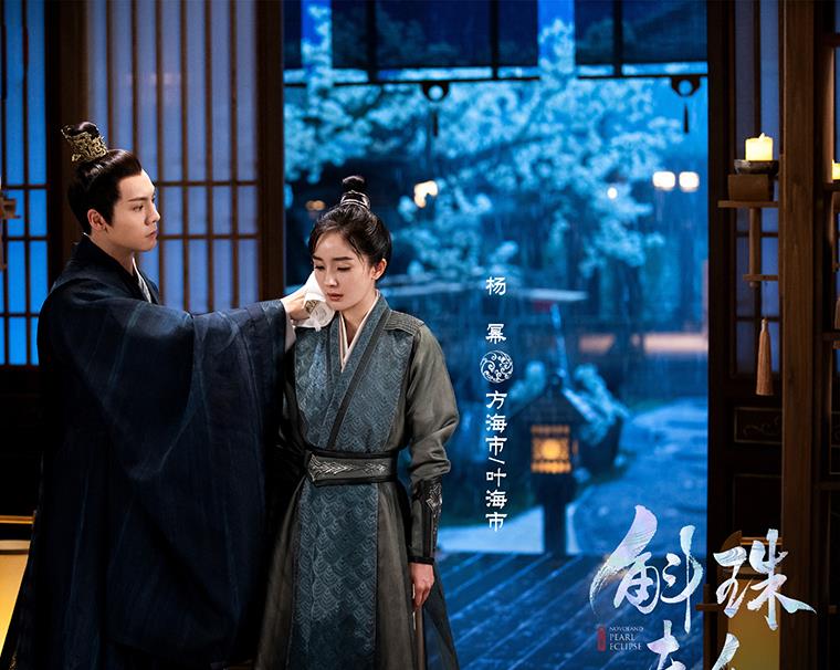 杨幂|杨幂携一古装大女主剧来袭，女扮男装惊艳四座，搭档85后全能偶像